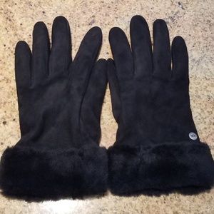 UGG Black Gloves 💖 Size Medium
